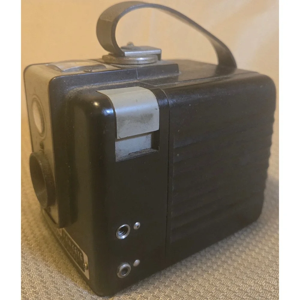Vintage Kodak Brownie Hawkeye Flash Model Box Camera Black Bakelite - Untested